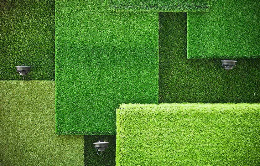 various color display of artificial carpet grass